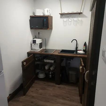 Belvarosi Apartmanhaz 2, 3 アパート