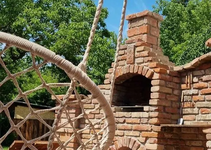 Belvarosi Apartmanhaz 2, 3 Szigetvár