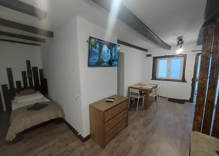Belvarosi Apartmanhaz 2, 3 Apartament